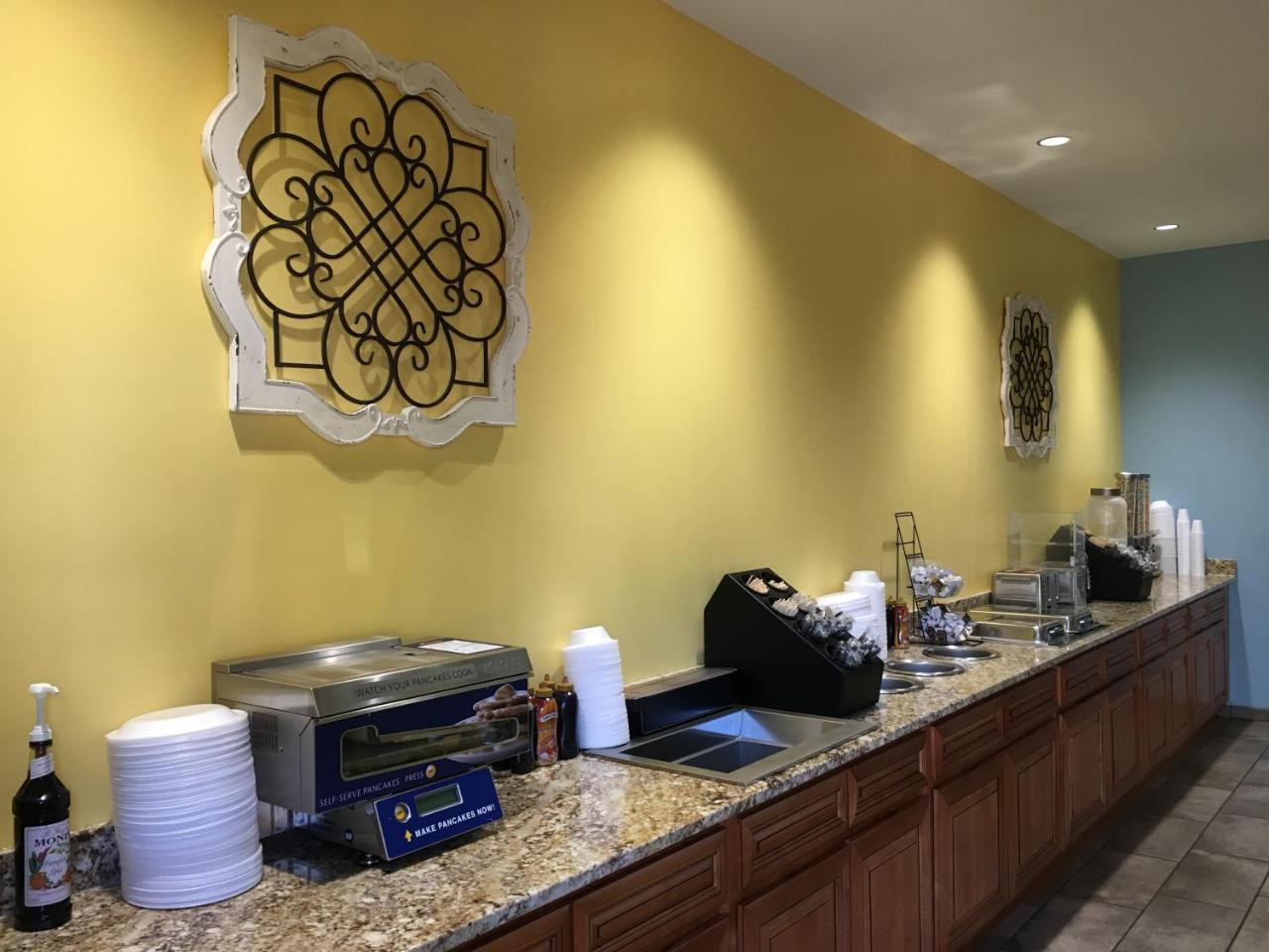 פיג'ן פורג' Creekstone Inn מראה חיצוני תמונה